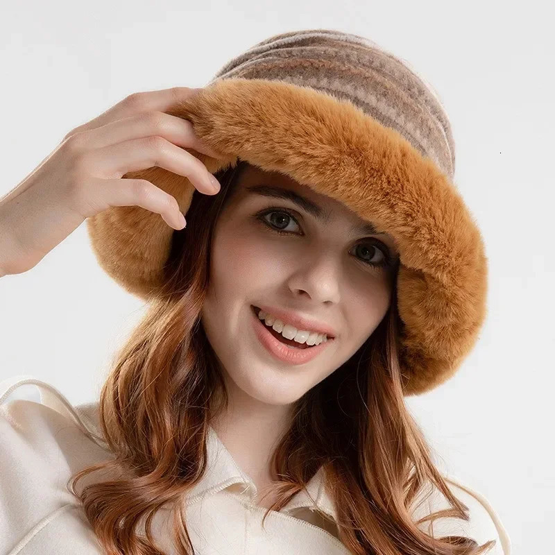 Women Bucket Hats Winter Ethnic Style Lady Fisherman Hat Female Fashion Plush Warm Windproof Earflap Panama Hat Caps for Women 250819