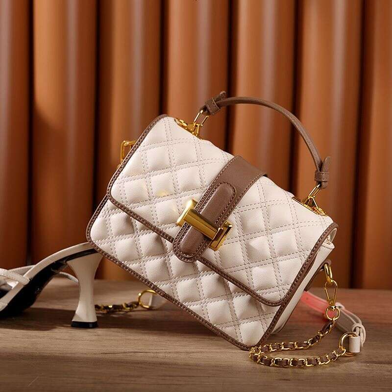 Versatile Womens Fashionable High-Leather Content Chain Crossbody for Daily Use