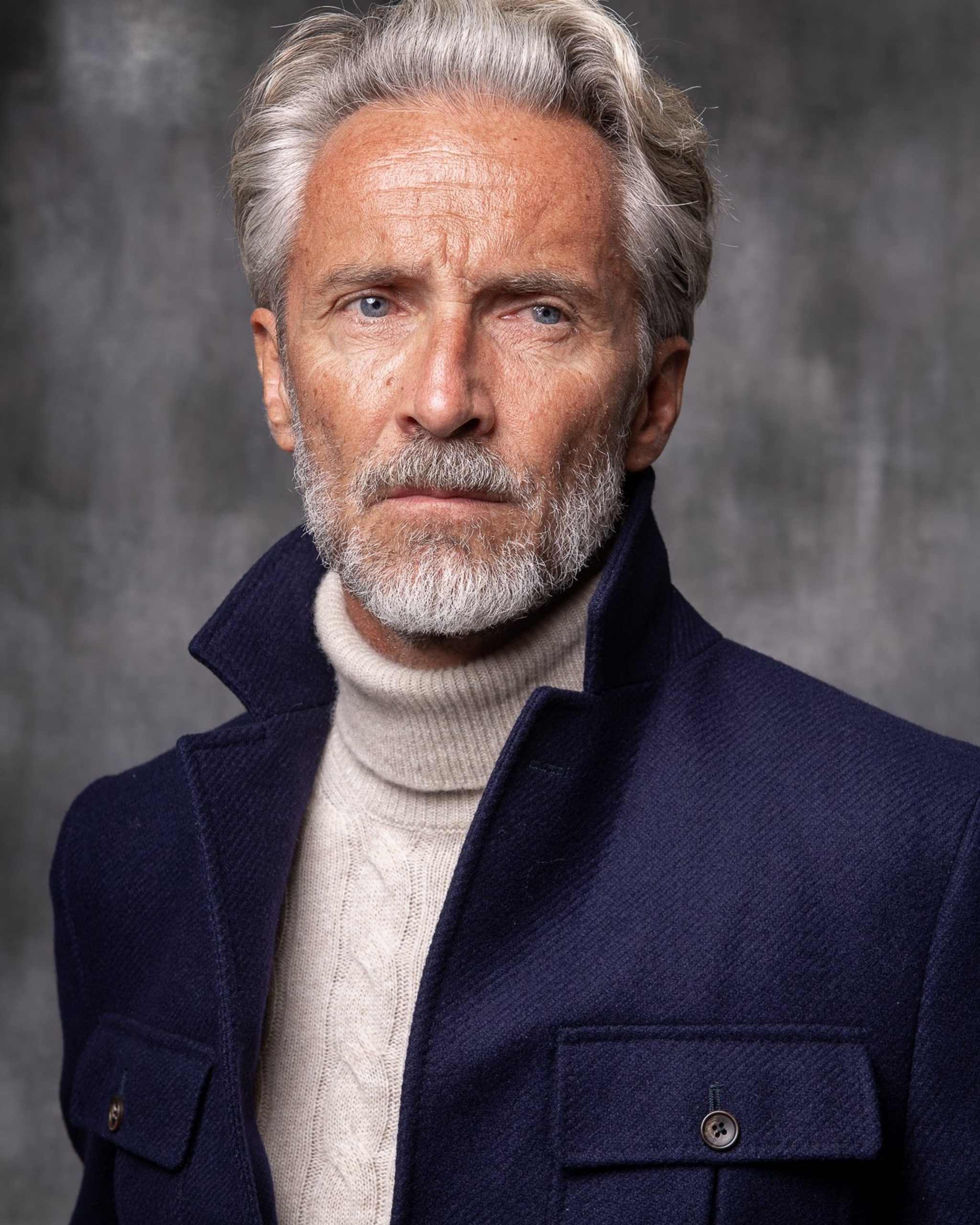 Vintage Men Suit Single Breasted Wool Blend Short Man Tailcoat Casual Peaked Lapel Business Blazers Overcoat Customized