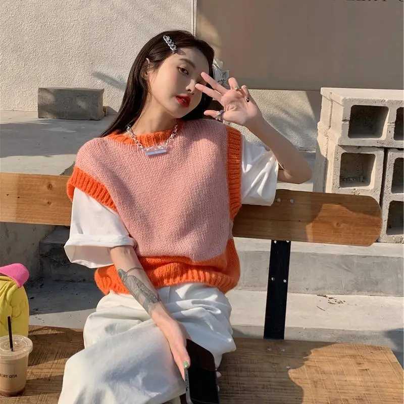 Graphic Cute Striped Knit Tops for Women Vest Kaii Womens Sweater Round Neck Modern Cashmere Sale 2024 New Collection Warm XJ250819