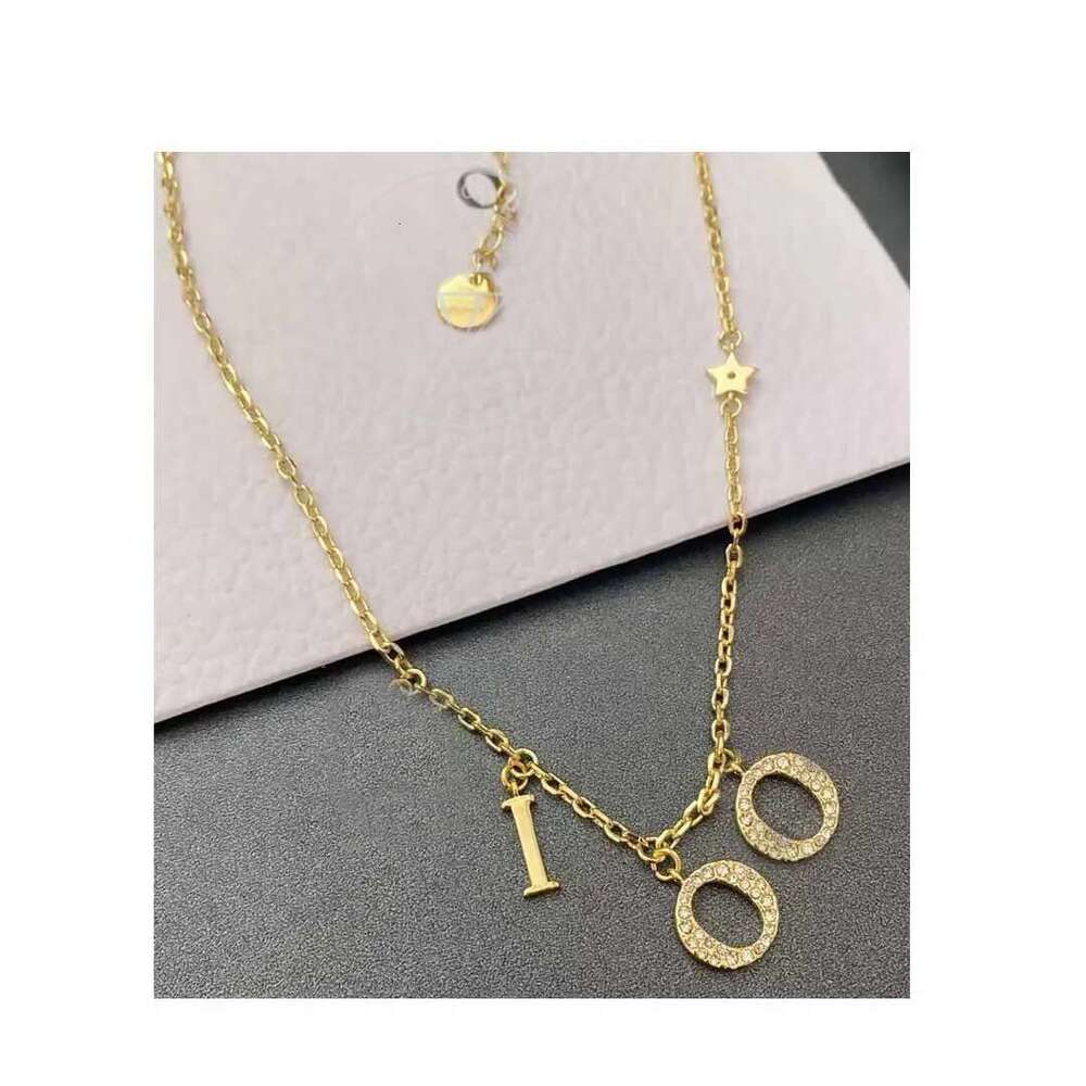 Designer necklace choker Women Gold-Plating Letter Pendant Necklace designer Bracelet Earring Fashionable charm