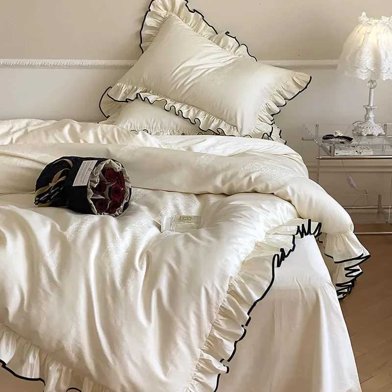 Luxury 1000TC Egyptian Cotton French Princess Wedding Bedding Set Ruffles Black Edge Jacquard Duvet Cover Bed Sheet cases Y250819