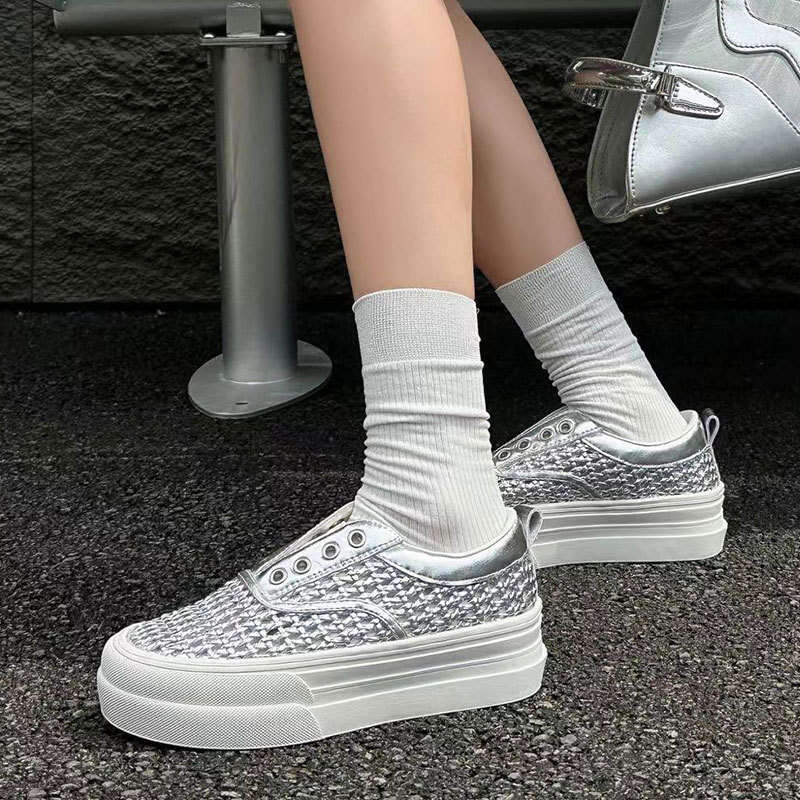 2025 New Summer Hollow Fisherman Breathable Woven Slip-On Lazy Shoes Versatile Sports Sneakers for Women