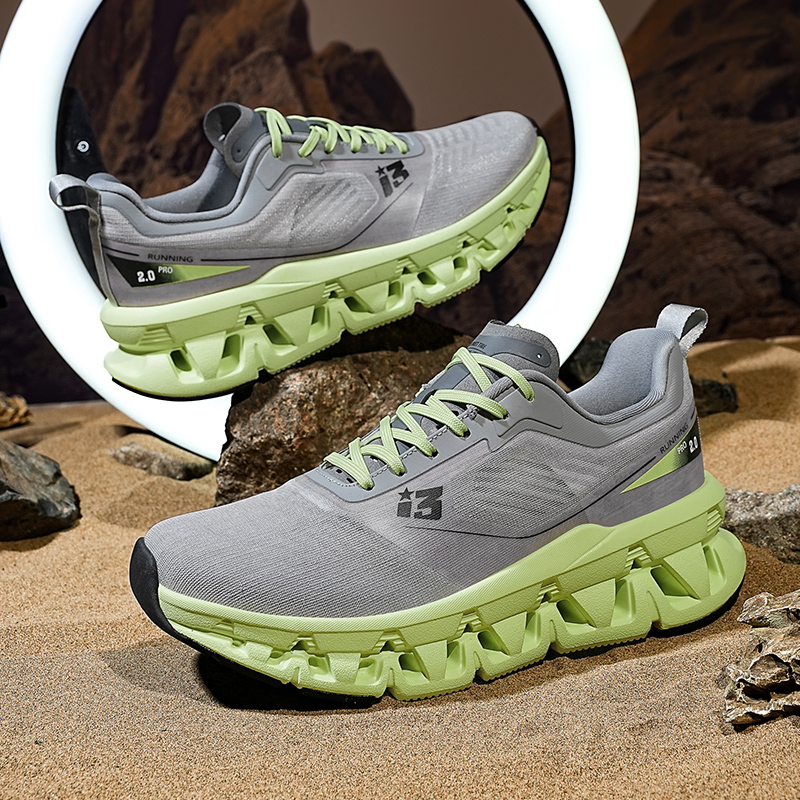 Fashion Sports Shoes Korean Version Designer Thick Sole Chunky Shoes Plus Size Comfort Running Shoes Triple Black Blue Red Free shipping 4 4Colors Sne