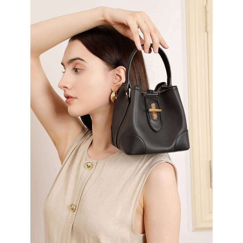 Designer Bags Popular Fashion Designer Women's Crossbody Bag Genuine Leather Handle Bag Lock Buckle Small Bucket Cowhide Shoulder Bags Luxury Bag