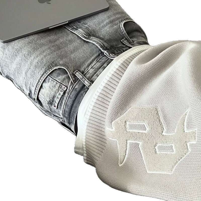 2025 New Trendy Knitted for Men Autumn Winter Embroidered Pattern High Street Sweater Harajuku Crew Neck Top