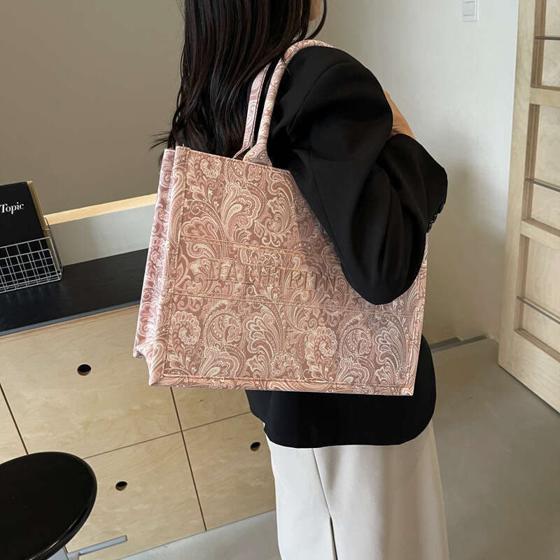 Korean Style Designer Trendy Handheld Tote for Women 2025 New Fashion Casual Large Bags Capacity Shoulder High-end Feel Women's Bag