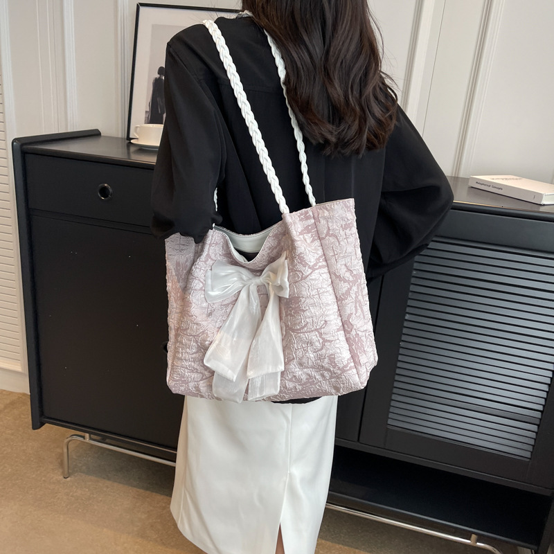 2025 autumn women's bag niche design knitted bow color blocked shoulder bag casual travel handbag handbag women's bag women's crossbody