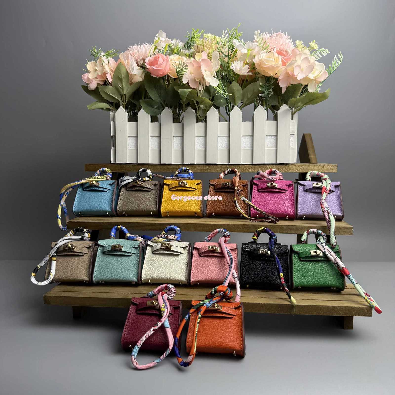 Super Link Mini Long Style Crocodile Pattern Bag Pendant Car Keychain Gift Female Exquisite Creative Earphone Cute Bag Pendant XJ250820