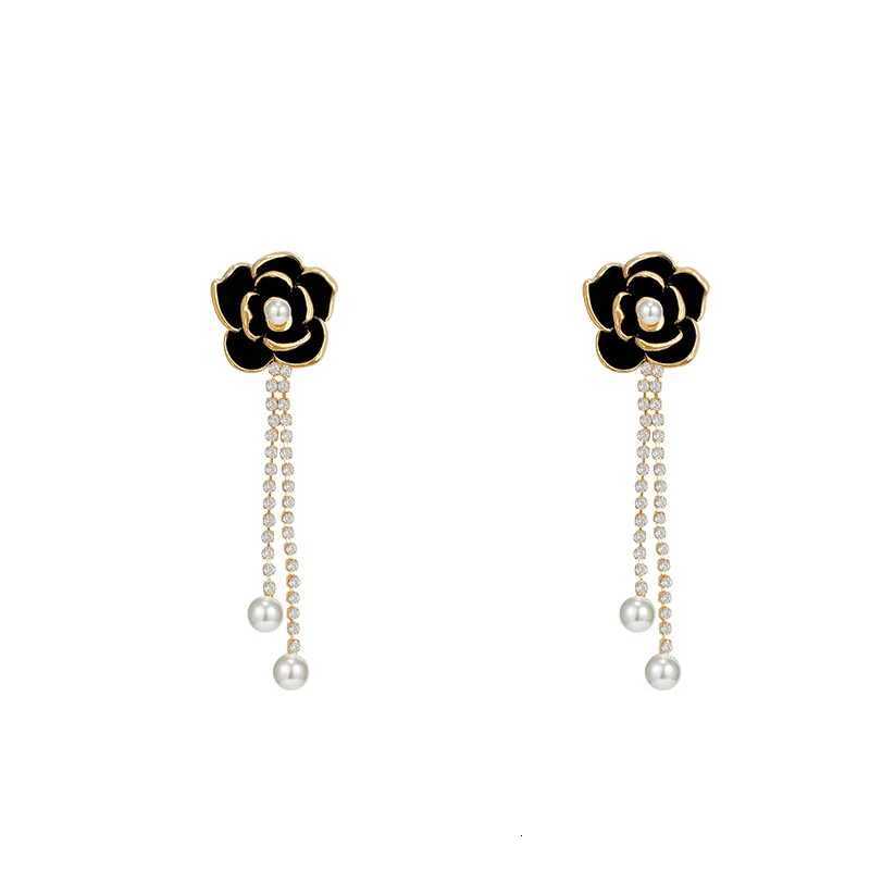 2024 Vintage Camellia Pearl Crystal Earrings for Women Luxury Quality Womens Jewelry Earring Pendant G250820