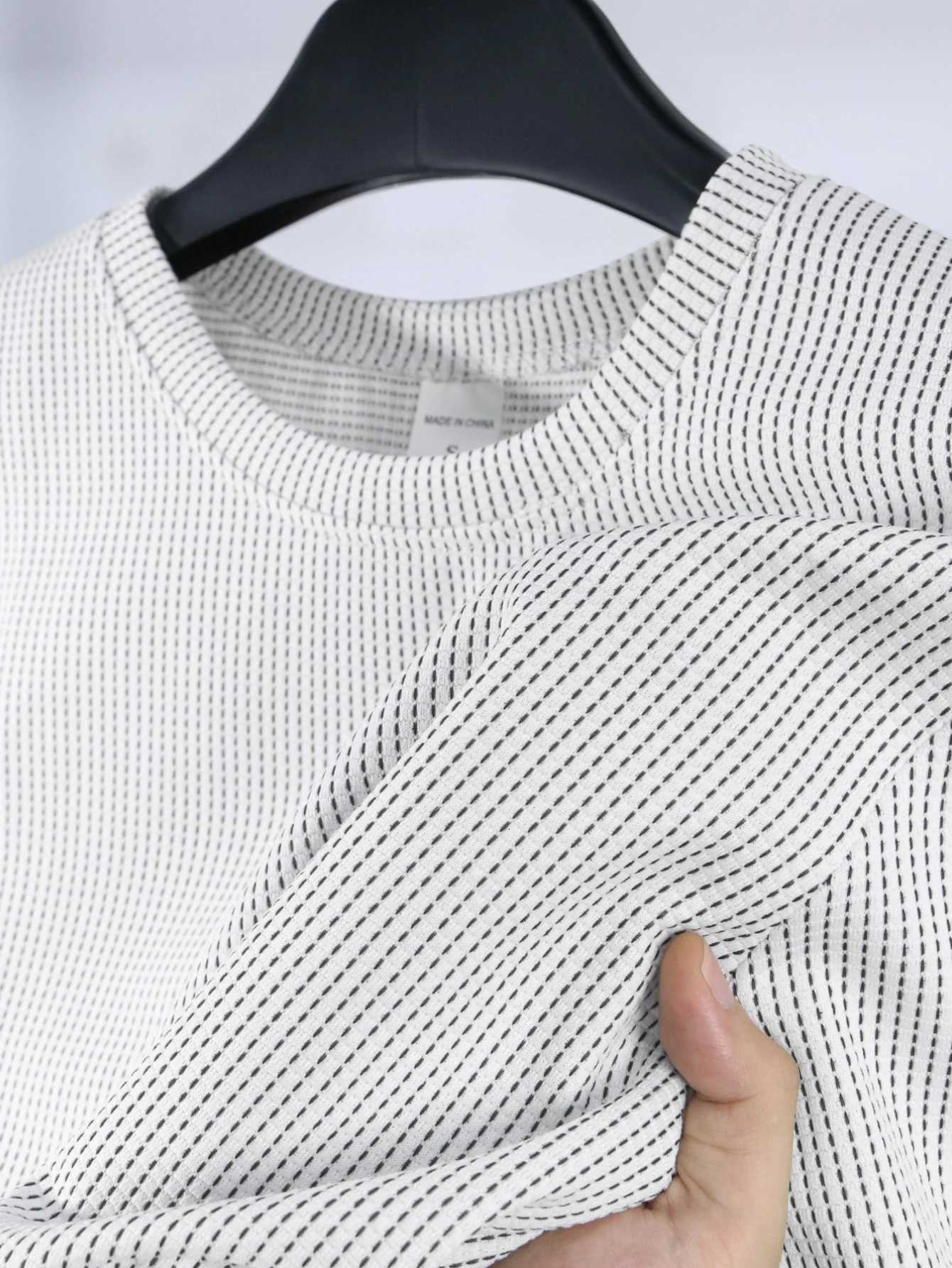 New Summer Waffle Casual Sports Comfortable Breathable Grid Round Neck Short Sleeved T-shirt for Mens Short Sleeved Top Male Y250819