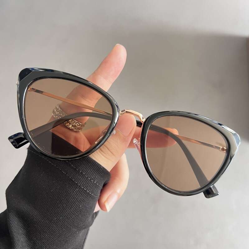 2025 New American Style Designer Cat Eye Women Trendy Metal Sunglasses for Men High-end Sunshade