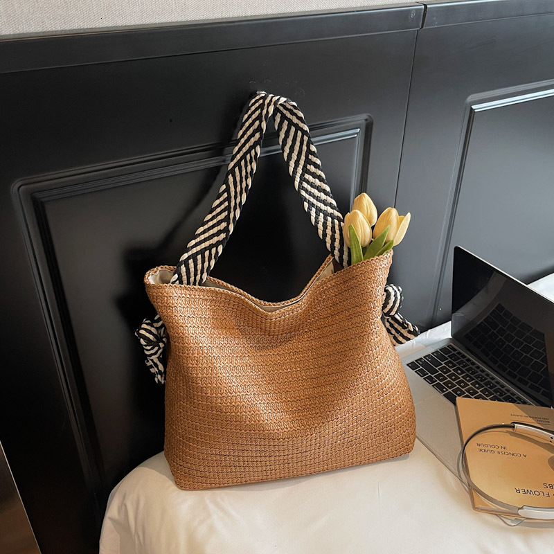 Beach Vacation Women's Colorful Woven Bag Free Shipping Designer Luxury New Large Capacity Casual Commuter Shoulder Tote Bag Leisure Shopping Han