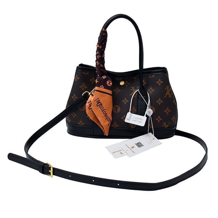 Large Capacity Designer Tote Shoulder Bags for Women 2025 New Fashion Letter Printed Crossbody Large Bag Single Handbag with Scarf
