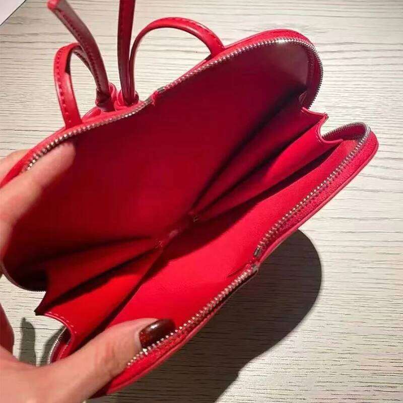 Fashionable peach heart multifunctional crossbody women's leather carefully shaped bag, 3D love Chinese style bag