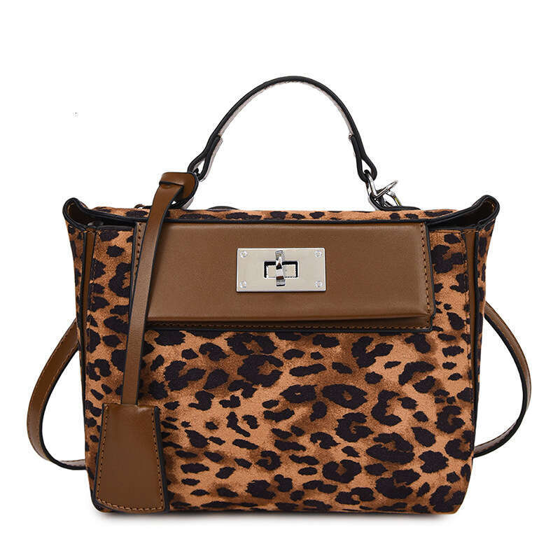 Handbag Women's 2025 Autumn Bags New Fashion Leopard Designer Print Handheld Shoulder Crossbody Bag