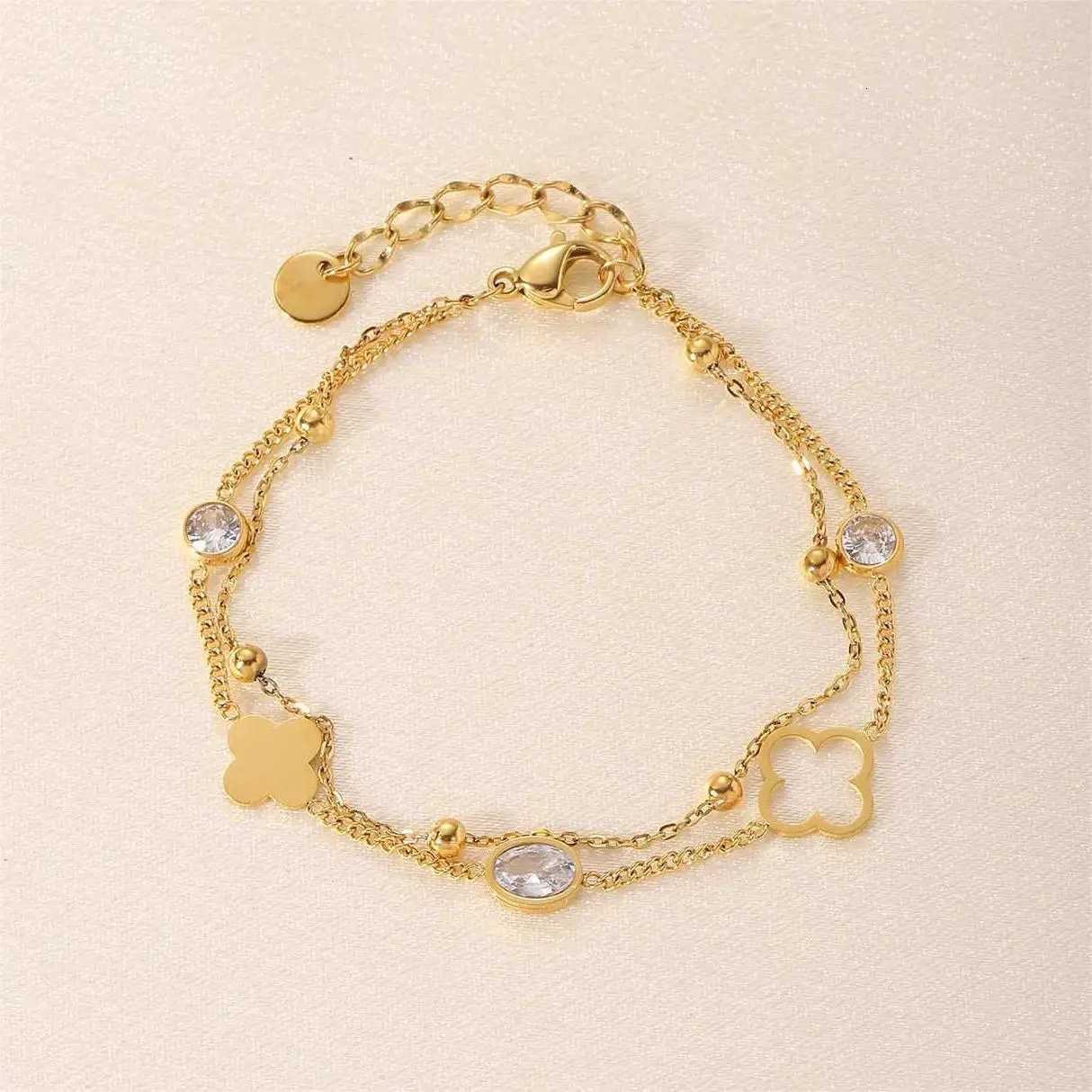 Fashionable Hollow Out Multi Pendant Seasonal Accessories Womens Personalized Bracelet Fashionable Lucky Clover Stainless Steel G250820