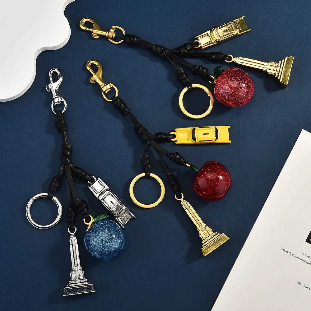 Fashionable ple Tower Car Keychain Bag Pendant Exquisite Accessories XJ250820