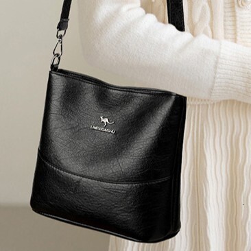 2025 Autumn Simple Bucket Bag Retro Texture Shoulder Bag Lightweight Luxury Texture Crossbody Bag Women's Small Bag Women's Crossbody Bag De