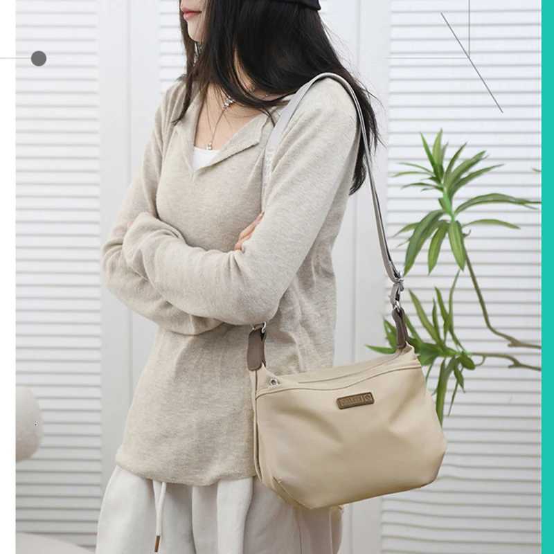 2024 New Versatile Oxford Cloth Crossbody Womens Bag - Stylish Durable High Capacity Waterproof Single-Shoulder Bag Y250819