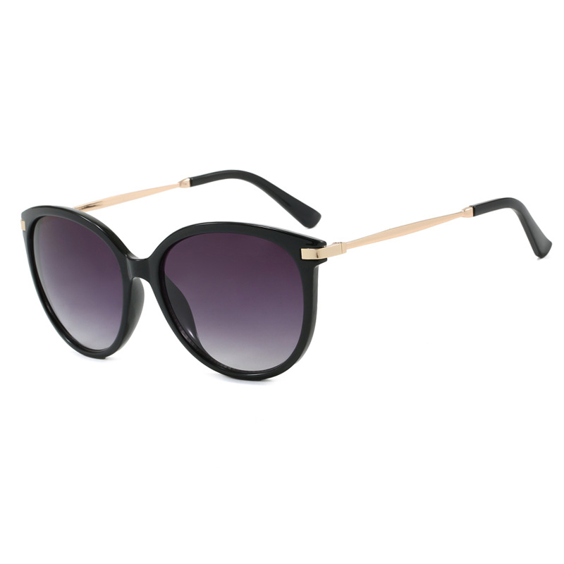 2025 New Arrival Minimalist Cat Eye Over sized Sunglasses for Women Elegant Trendy UV Protective Beach Eye wear European American Style