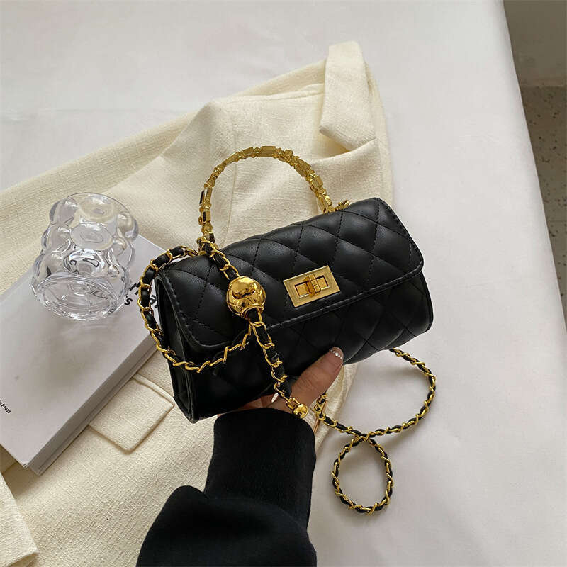 Embroidery Quilted 2025 Bags Spring Summer Designer New Women's Trendy Chain Crossbody Handheld Small Square Bag