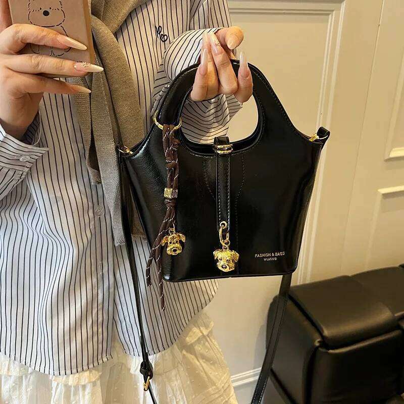 New Fashionable Handbag With Niche Design High End Water Bucket Bag Women S Korean Version Single Shoulder Crossbody Bag