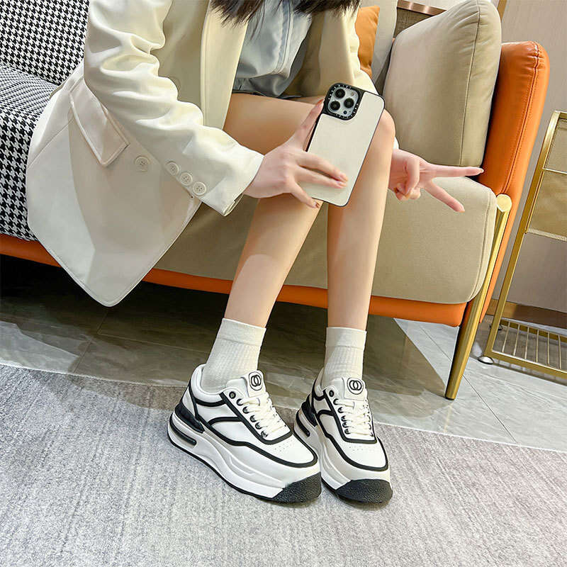 Genuine Leather White Sneakers for Women 2024 New Breathable Thick-Soled Platform Sports Casual Height-Increasing Ins Style