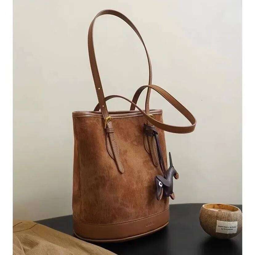 New Fashion Trend Joker Retro Corduroy Tote Female Large Capacity Shoulder Bucket Bag Purses And Female Bags