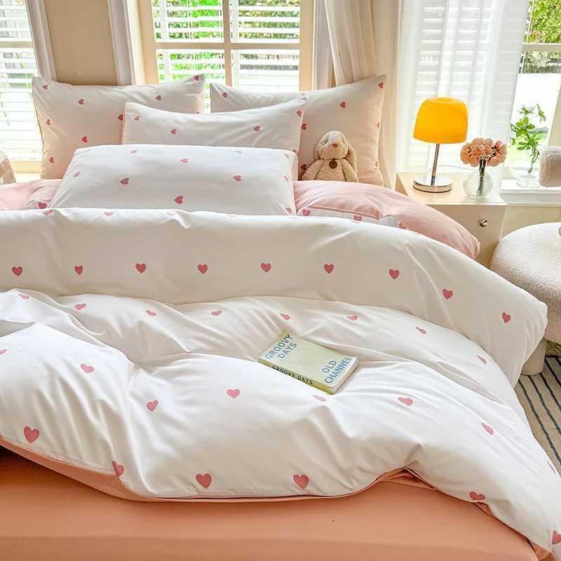 Heart Duvet Cover Cute Red Love Hearts Printed Bedding Sets 3 Pcs Kids Girls Kawaii Pattern Comforter Covers for Bedroom Decor Y250819