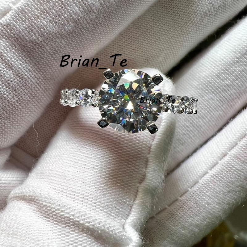 Classic Round Cut Diamond Womens Rings Fine Jewelry Ice Out Big Stones 10K 14K 18K Gold 3ct Moissanite Ring