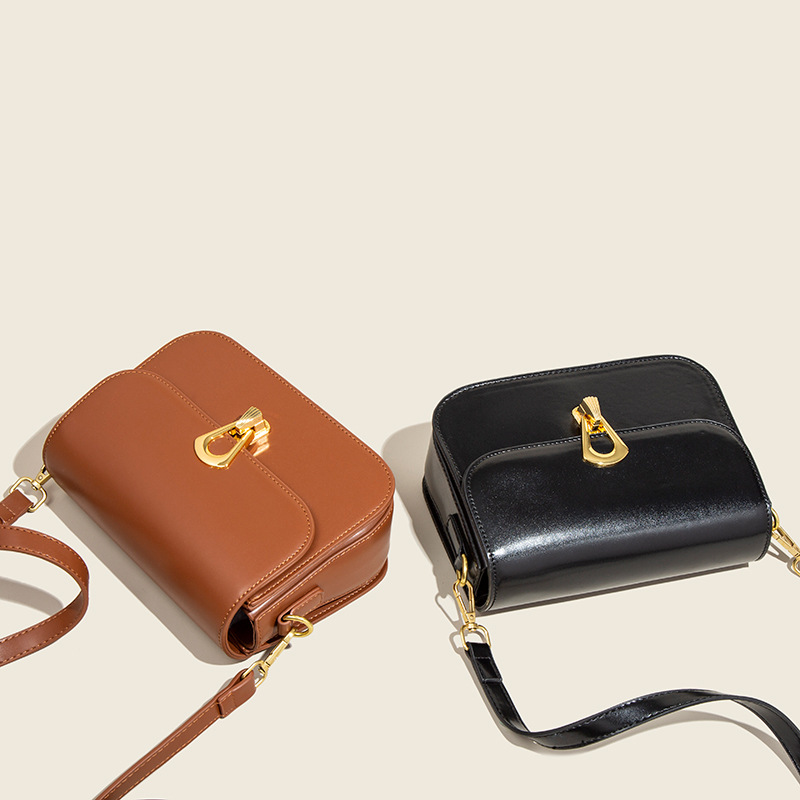 High-end small square bag women's bag 2024 new lock fashionable and simple shoulder messenger bag retro tofu bag women