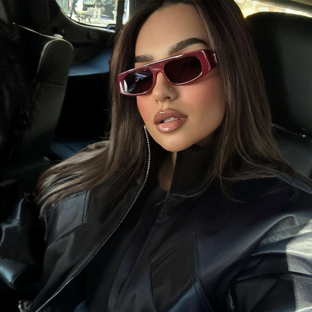 Rectangular Casual Sunglasses for Women, High-End Ins Fashion Glasses, Summer Sunshade and Sun Designer Protection Sunglasses, Trendy