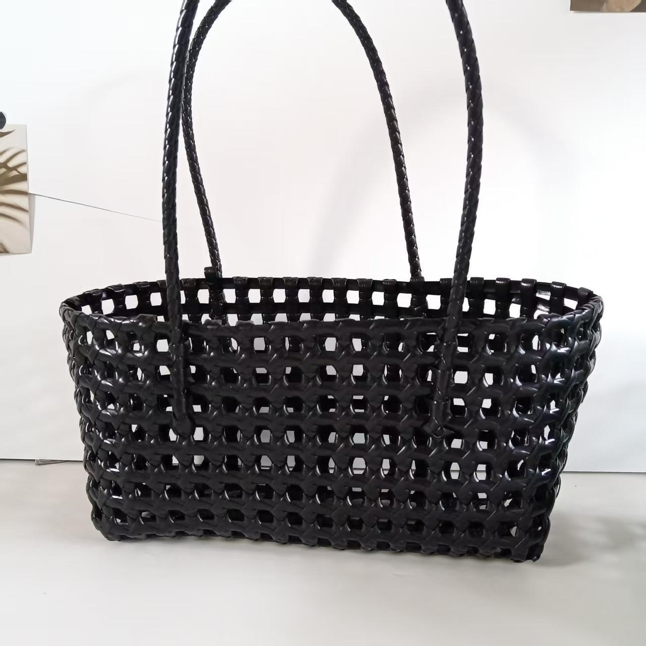 2025 Autumn Hollow Beach Bag Rice Grass Bag Summer Basket Bag Beach Vacation Handbag Shoulder Bag Mesh Bag Women's Bag Women's Crossbody Bag