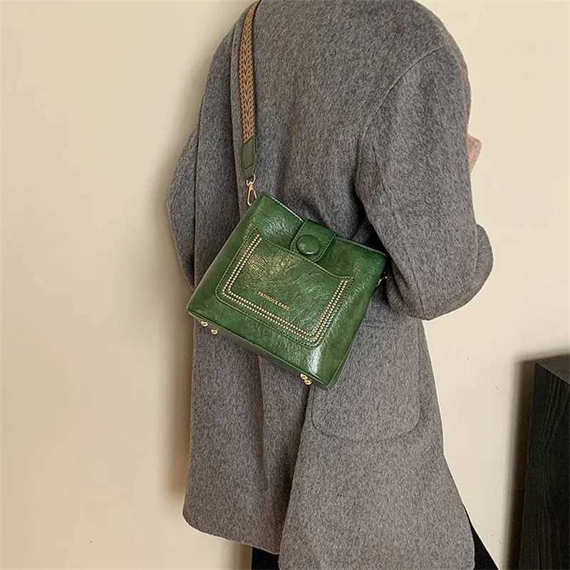 Vintage Simple PU Leather Bucket Crossbody Bags for Women Designer Handbagt Lady Black Shoulder Bag Y250819