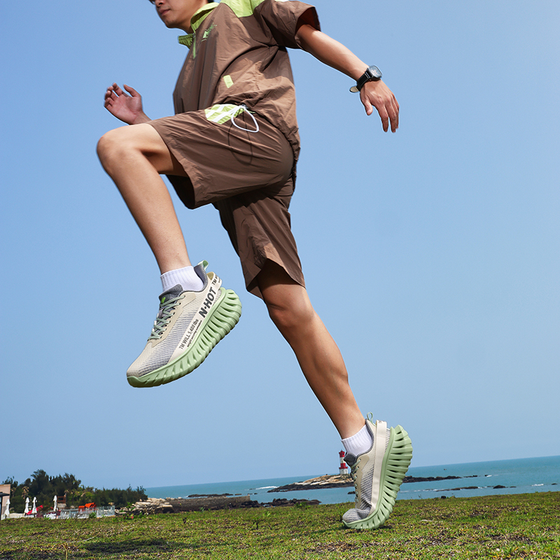 new free shipping designer Shoes outdoor trainer Running shoes Blade bottom shock absorption lightweight sport shoes for men and woman black green