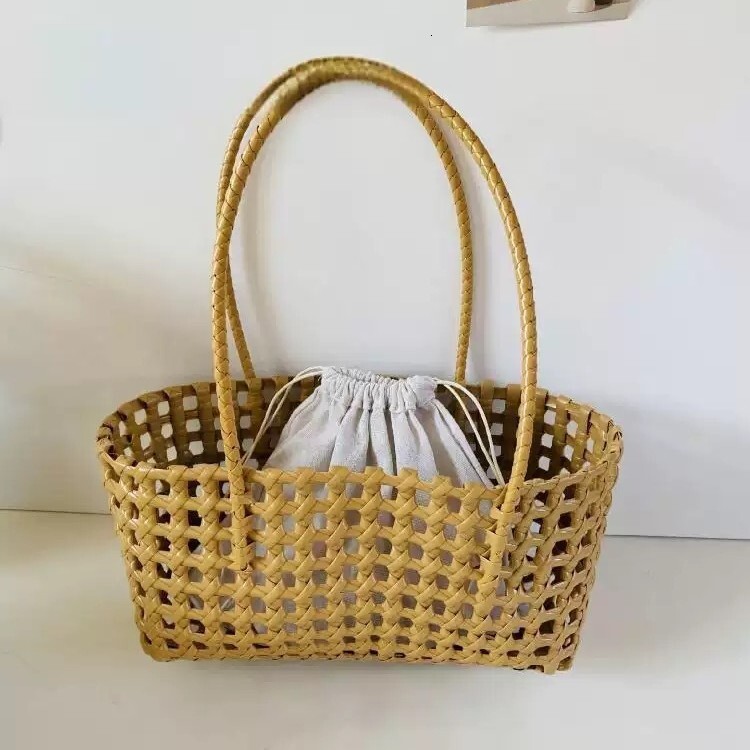 2025 Autumn Hollow Beach Bag Rice Grass Bag Summer Basket Bag Beach Vacation Handbag Shoulder Bag Mesh Bag Women's Bag Women's Crossbody Bag
