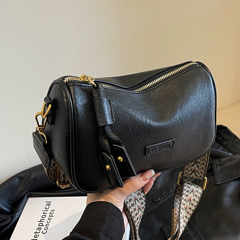 2025 Autumn Fashion Bag Autumn/Winter Retro New Wide Shoulder Strap Crossbody Bag Women's Small Bag Women's Crossbody Bag Women's Cross