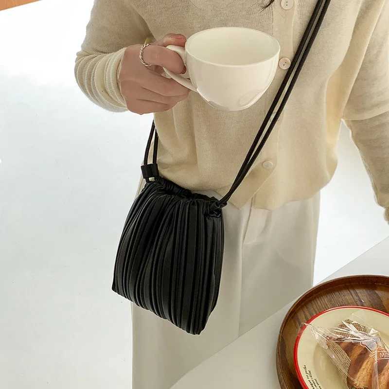 PU Leather Small Square Crossbody Bags for Women 2025 New Fashion Pleated Versatile Phone Shoulder Bag Korean Handbags Y250819