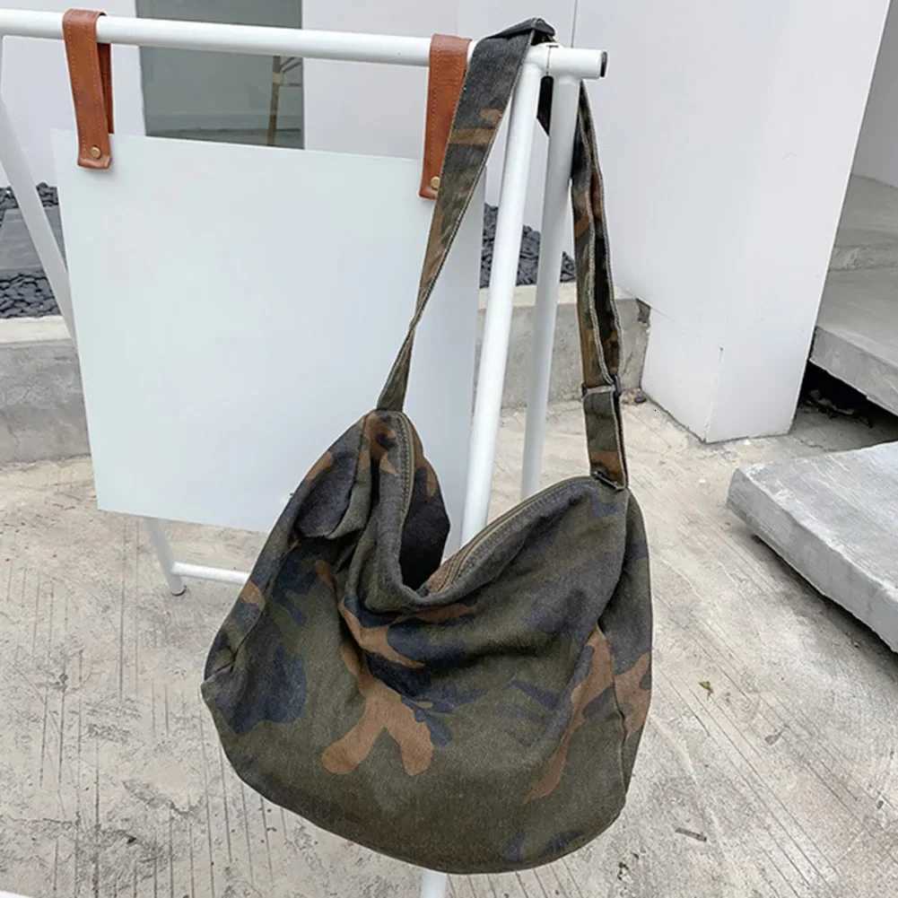 Canvas Messenger Bag Camouflage Women Tote Handbag Large Capacity Japanese Washable Zipper for Leisure Travel Shopping Hand Bag Y250819