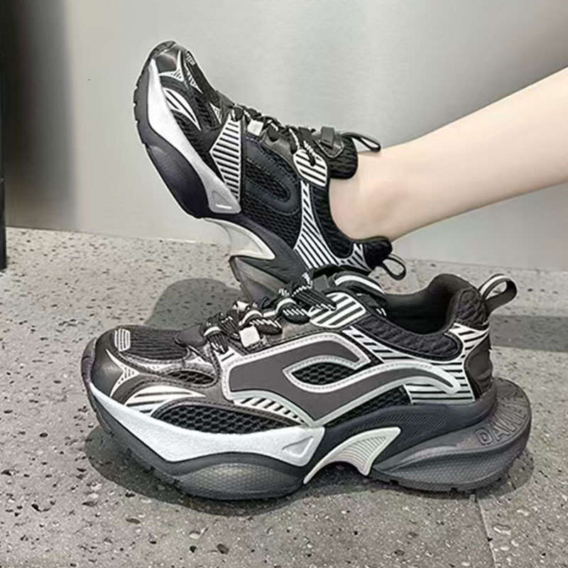 2025 Summer Autumn New Rocket Dad Shoes for Women, Outdoor Wear, Niche Casual Shoes, Fashion Trend Thick-Soled Sneakers