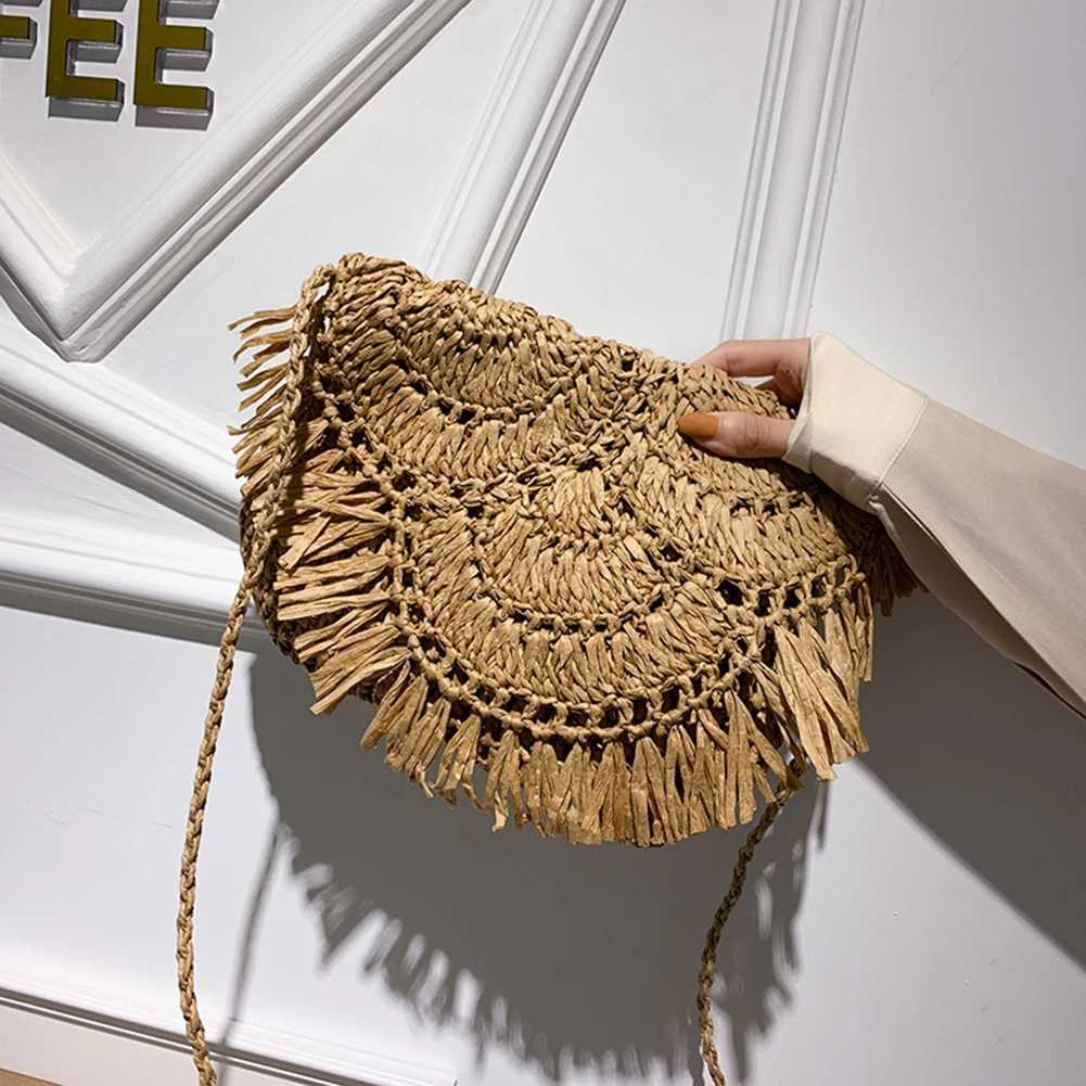 Popular Simple Female Daily Bag Summer Beach Slim Flap Handbag Women Tassels Straw Rattan Weave Crossbody Bag Y250819