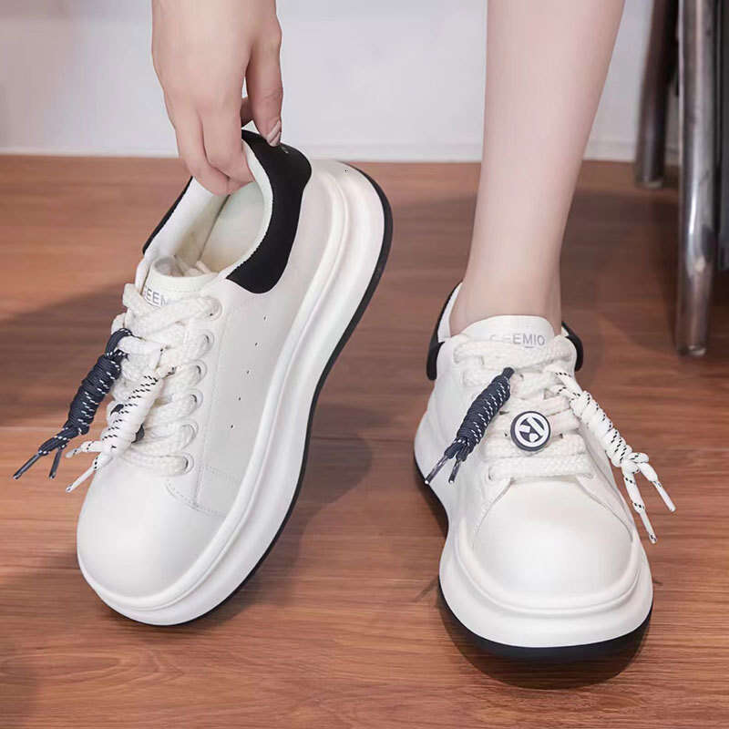 Sneakers for Women Summer Autumn New Korean Style Color Block Absorbent Ins Sports Casual Thick Sole Lace-up White Shoes