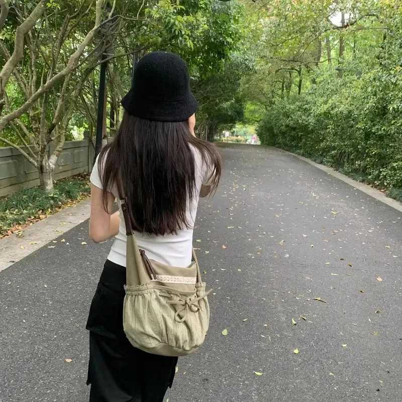 2025 new women Vintage casual Shoulder Bag Y2k Aesthetic Streetwear drawstring Handbags All Match ins Patchwork Crossbody Bags Y250819