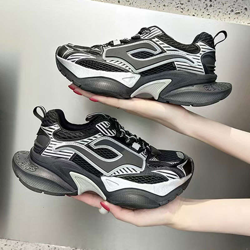 2025 Summer Autumn New Rocket Dad Shoes for Women, Outdoor Wear, Niche Casual Shoes, Fashion Trend Thick-Soled Sneakers