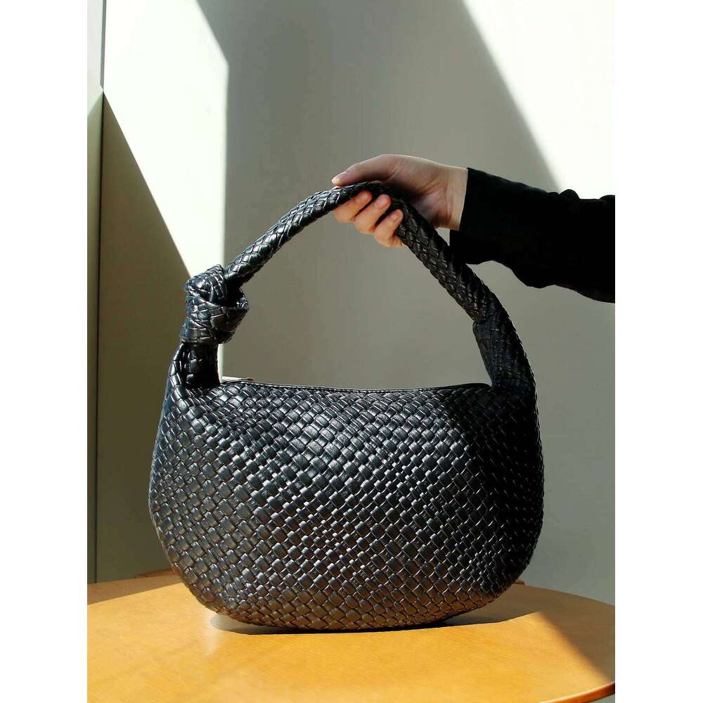 High End Woven Bag Fashionable New Versatile Women S Handbag One Shoulder Armpit Knotted Unique Niche Design Retro