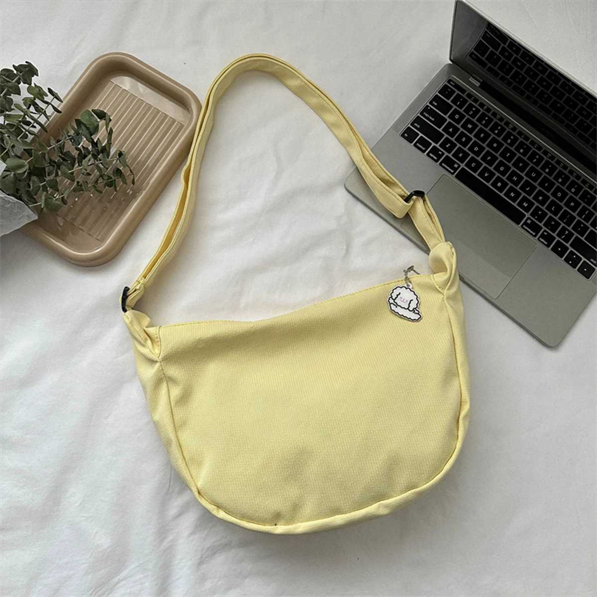 Minimalist Crossbody Bag with Puppy Pendant - Spacious Stylish Scratch-Resistant Nylon Shoulder Bag for Daily Essentials Y250819