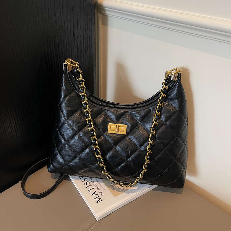 2025 Summer New Diamond Pattern Chanel Style Chain Shoulder Women's Fashion Simple Underarm Commuter Tote Bag