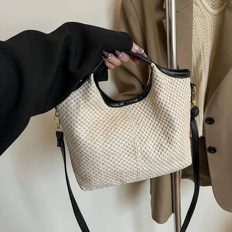 Autumn New Women s Crossbody Bag Fashion Straw Handbag Women s Shoulder Bag Commuting Leisure Travel Crossbody Bag Autumn New Designer Bag