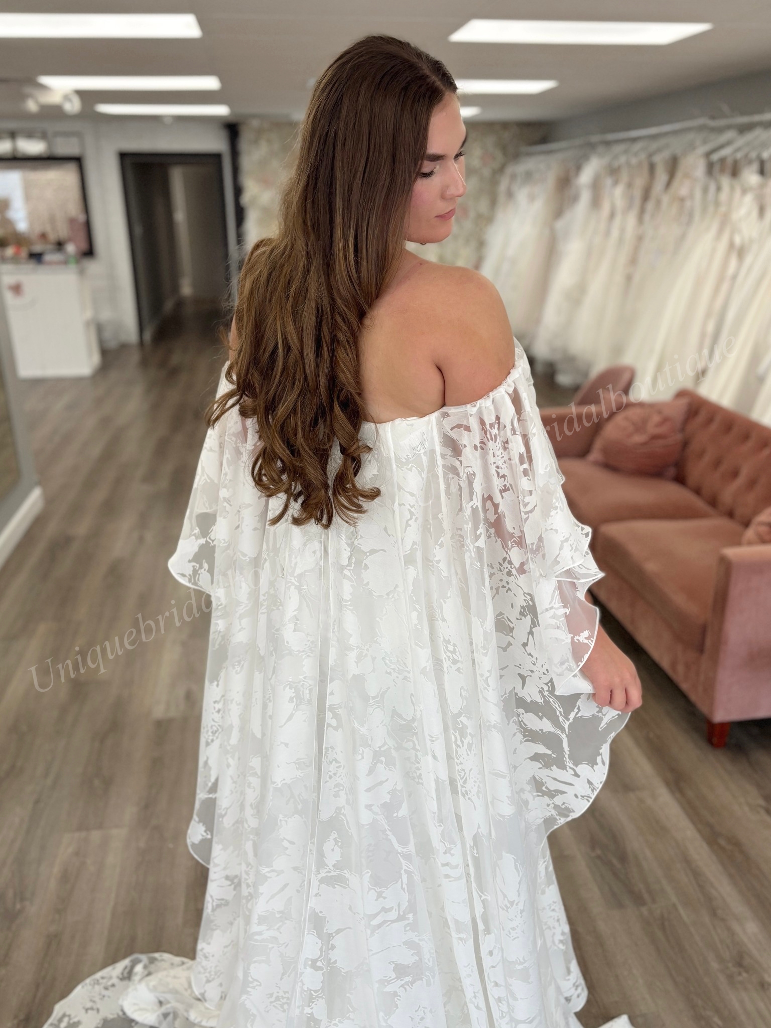 Fit and Flare Wedding Dress 2026 Detachable Cape Wrap Bridal Ceremony Photo Reception Engagement Gown Garden vestidos de novia Strapless Organza Jacqu